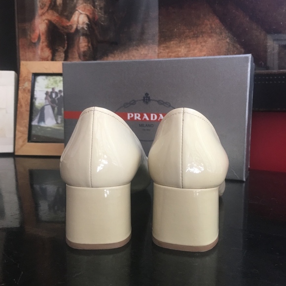 SOLD!! Authentic PRADA NIB Bi-Color Pumps Heels 40 10 - Picture 6 of 8